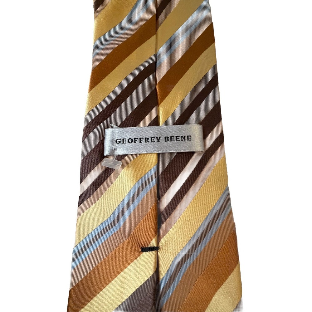 Geoffrey Beene 100% Silk Tie Metallic Gold Stripes 61x3.25" Academia Necktie - Picture 3 of 12